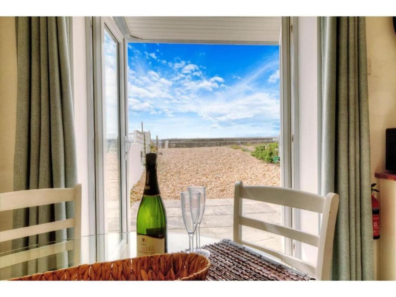 Air Maison - Solent View Beachfront Apartment South Hayling Esterno foto